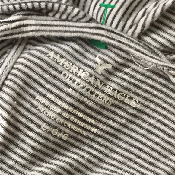 NWOT AMERICAN EAGLE OUTFITTERS OPEN BACK TOP - Picture 3 of 3